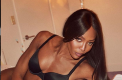  Наоми Кэмпбелл 
 instagram.com/naomi/ 