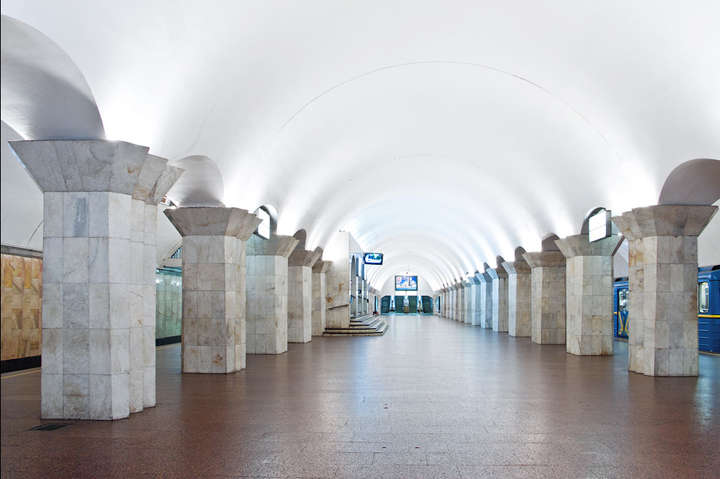 Центральні станції київського метро знову «замінували»