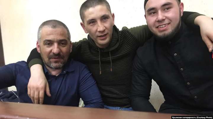 Суд у Криму залишив під арештом фігурантів «справи Хізб ут-Тахрір»