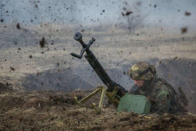 Доба на Донбасі: четверо військових дістали поранень