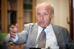 Ян Страскі був чехословацьким прем'єром з 2 липня по 31 грудня 1992 року