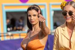 Очень много алкоголя и пьяных девушек. Как прошел последний день Мельбурнского кубка