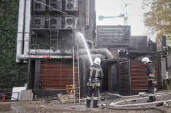 Пожежники рятують готель