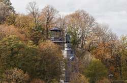 Тепла осінь у Києві: за день зафіксовано два температурні рекорди