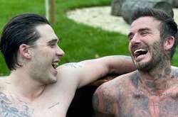 Дэвид Бекхэм с детьми: забавные кадры