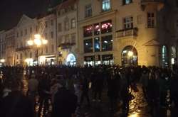 У Львові знову побилися футбольні фанати: відео