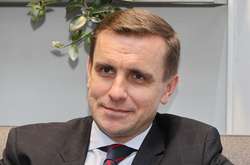 Єлісєєв подав заяву про звільнення з МЗС