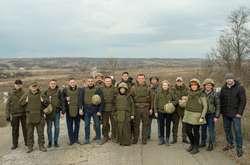 «Слуги народу» з’їздили на лінію розведення військ і розказали, що їх порадувало