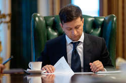 Зарплата шахтарям і метро на Виноградар: Зеленський підписав зміни до бюджету-2019