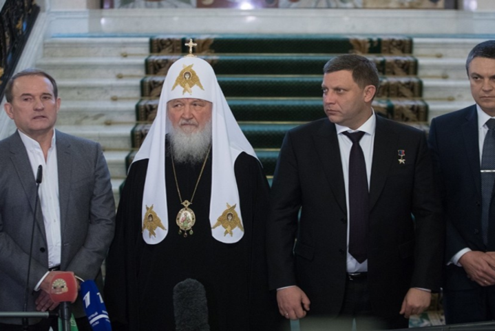 Кум Путина в панике: Зеленский пошел по пути Порошенко - Московской церкви придется менять название