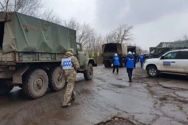 Україна готова розпочати розведення військ у Петрівському, - штаб ООС