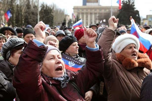 Путін, Скабєєва, Ахметов і Кобзон. Жителі окупованого Донбасу назвали людей, яким вони вірять