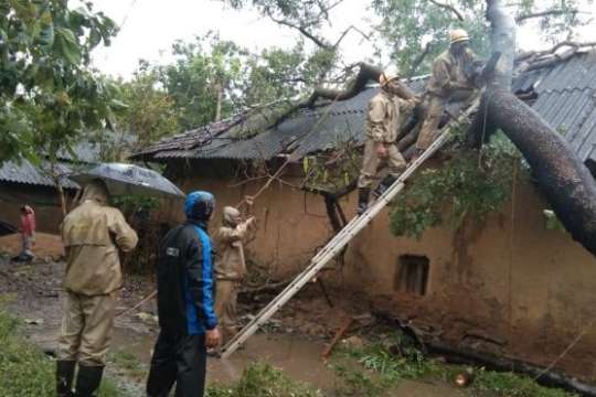 У Бангладеш через циклон евакуювали майже два мільйони людей