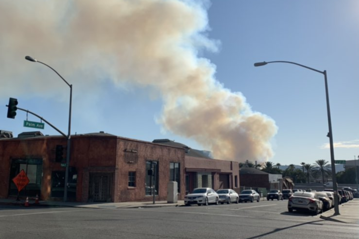 У Каліфорнії через лісову пожежу евакуювали кіностудію Warner Brothers