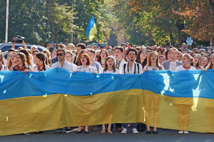 Стало відоме найпоширеніше прізвище в Україні