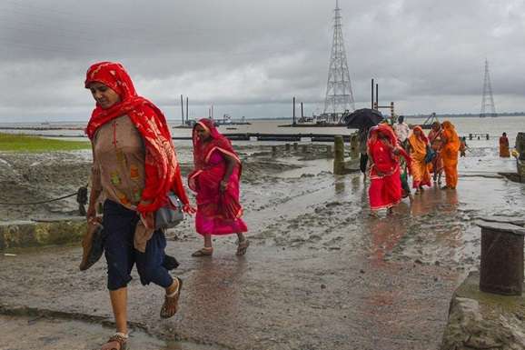 Циклон у Індії і Бангладеш забрав життя вже 14 людей 