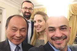 «Зліт масонської ложі». Екснардеп Найєм показав фото українських «соросят»