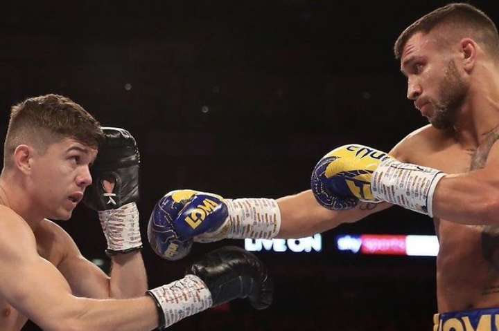 Гонорар за відгамселеного Кемпбелла Василь Ломаченко поділив між собою і батьком - Стало відомо, скільки Ломаченко заробив за останній бій