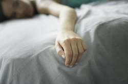 Пацієнти на вихідних вмирають від зупинки серця на 20% частіше, ніж у будні дні, бо не можуть вчасно потрапити до лікарні