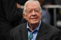  Джиммі Картер продовжить залишатися в лікарні під наглядом лікарів 