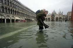 Масштабна повінь у Венеції: мер міста назвав причину стихійного лиха