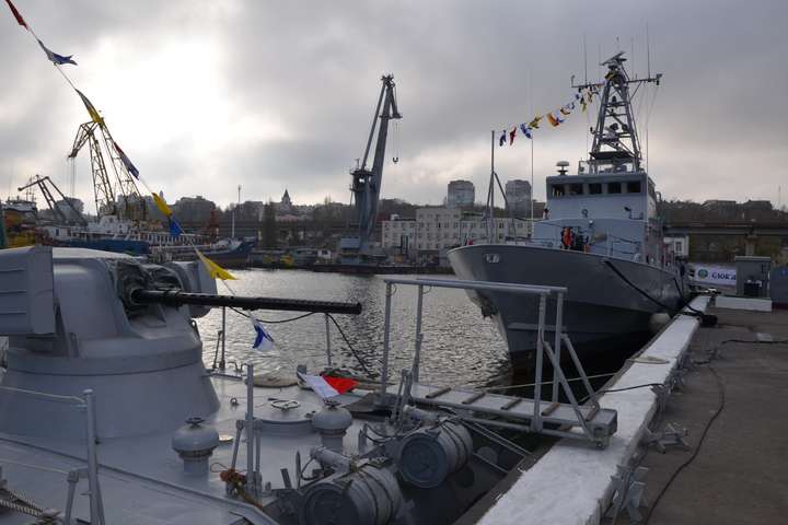 Американские катера Island официально включены в состав украинских ВМС (фото)
