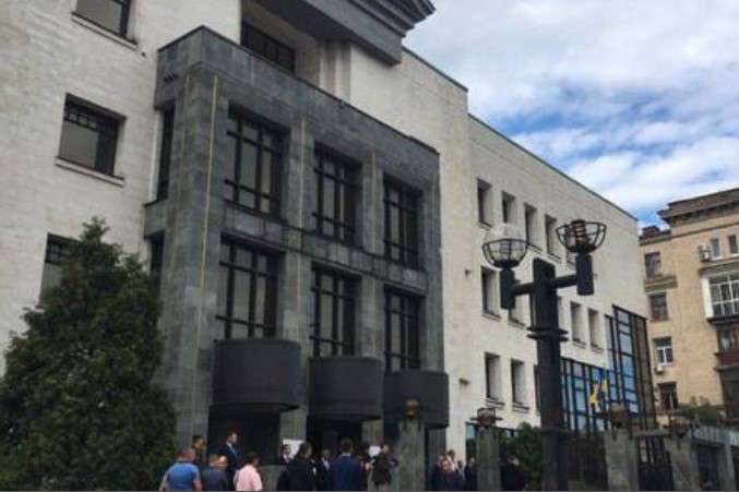 Вищий антикорсуд відмовився розглядати відхилені раніше обвинувальні акти про розкрадання майна Південно-Української АЕС
