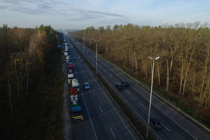 Кличко показав, як Київ обмежує в’їзд вантажівок (фото, відео)