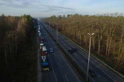 Кличко показав, як Київ обмежує в’їзд вантажівок (фото, відео)