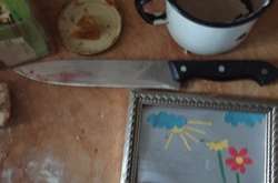 Поліцейські вилучили кухонний ніж, яким жінка завдала удар чоловікові