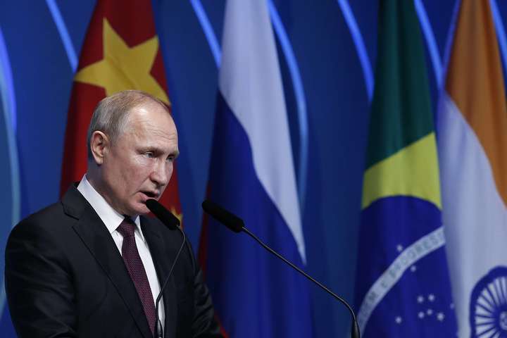Путін вирішив задобрити Україну 25% знижкою на газ