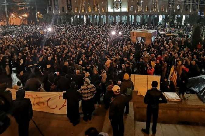 У Грузії почалися протести через провал голосування за виборчу реформу