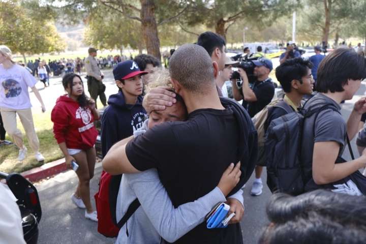 У Каліфорнії зросла кількість жертв стрілянини у школі
