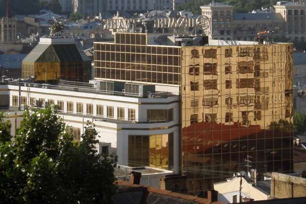 Центральний офіс Промінвестбанку у Києві виставлено на продаж за $40 млн