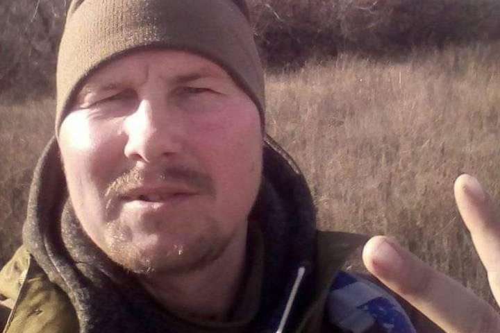 На Донбасі від кулі снайпера загинув боєць з Київщини 