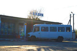 На Одещині невідомі в приміщенні автостанції стріляли в місцевого жителя