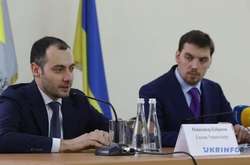  Прем'єр Олексій Гончарук офіційно представив нового очільника «Укравтодору» Олександра Кубракова 