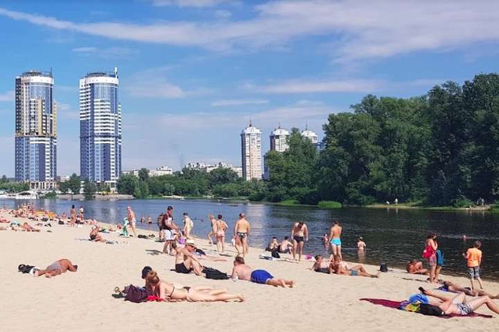 Зеленский подписал закон о свободном доступе к пляжам