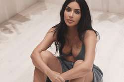 Ким Кардашьян появилась на красной дорожке в сексуальном «наряде гейши»