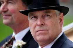  Другий син королеви Єлизавети II - принц Ендрю 