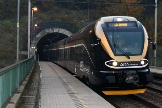 Чеський перевізник запустить поїзди до кордону з Україною