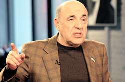 Рабинович считает, что новая власть вслед за Супрун добивает медицину