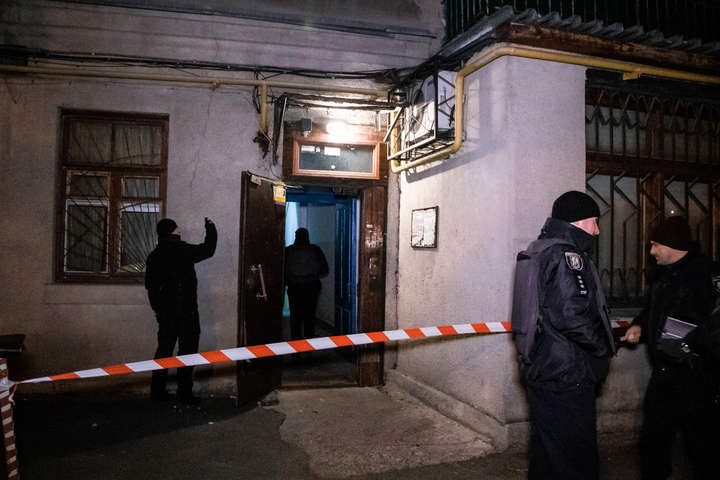 У будинку в центрі Києва прогримів потужний вибух (фото, відео)