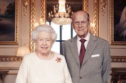 Елизавета II и принц Филипп отметили годовщину свадьбы раздельно