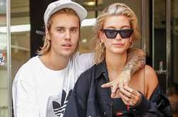  Влюбленные поженились осенью прошлого года 
  