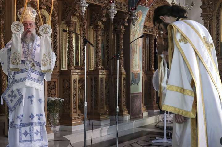 Парламент Греції відмовився відокремлювати церкву від держави
