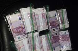 Зловмисників  із речовими доказами затримали правоохоронці 