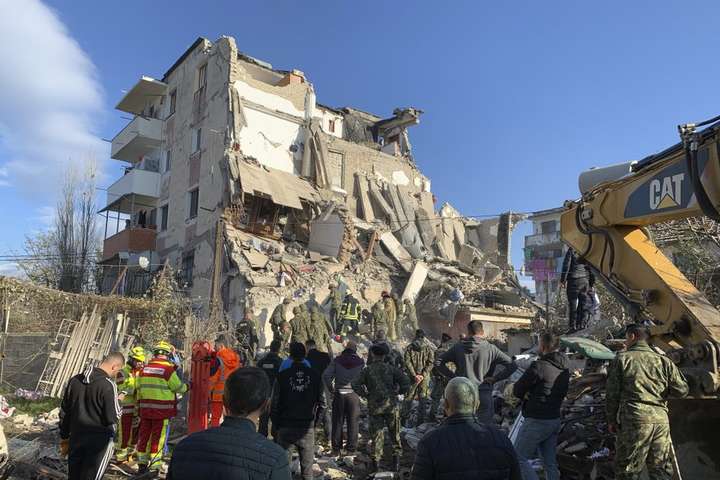 Землетрясение в Албании: число погибших возросло до 18