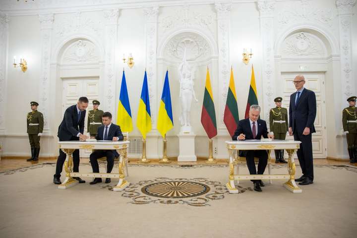 Під час візиту Зеленського до Литви підписано низку документів