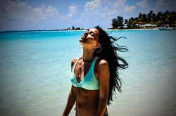 Румынская журналистка Корина Караджа